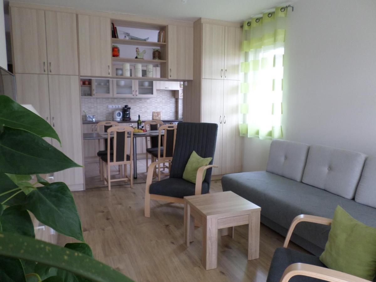 Lakoparki Apartman Veszprém Eksteriør bilde